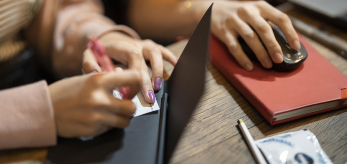 Contenedores Cart&oacute; Contacto