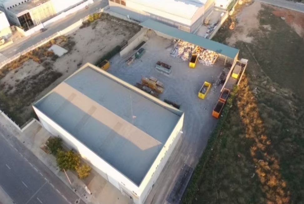 Contenedores Cart&oacute; Instalaciones